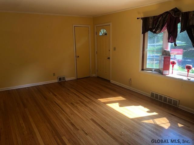 393 Wellington Road Bethlehem, NY 12054 - Photo 3 of 30 Photo 3