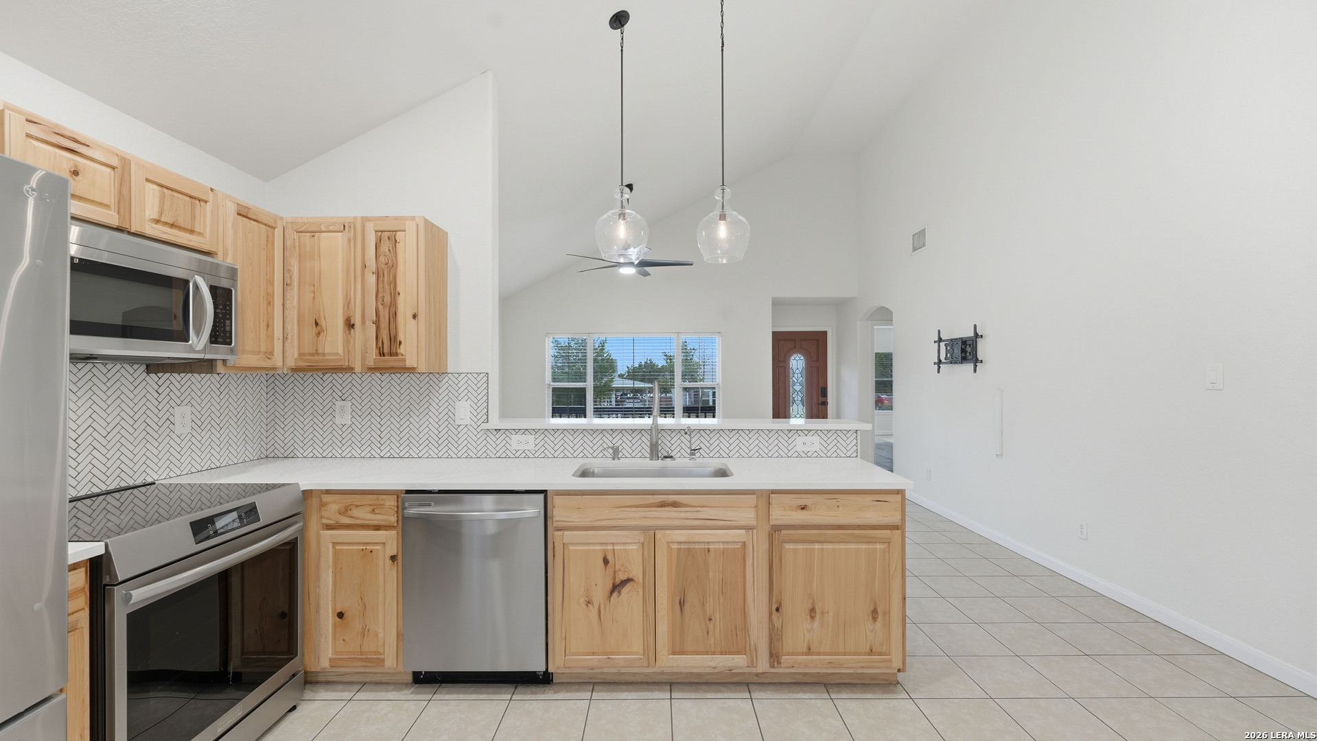 1361 Bob White Drive Spring Branch, TX 78070 - Photo 5 of 30