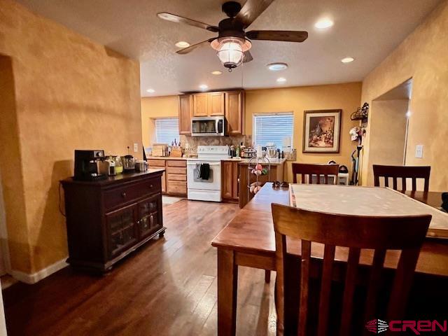 5255 Oviatt Street Mosca, CO 81146 - Photo 5 of 10 a view of a dining room with furniture