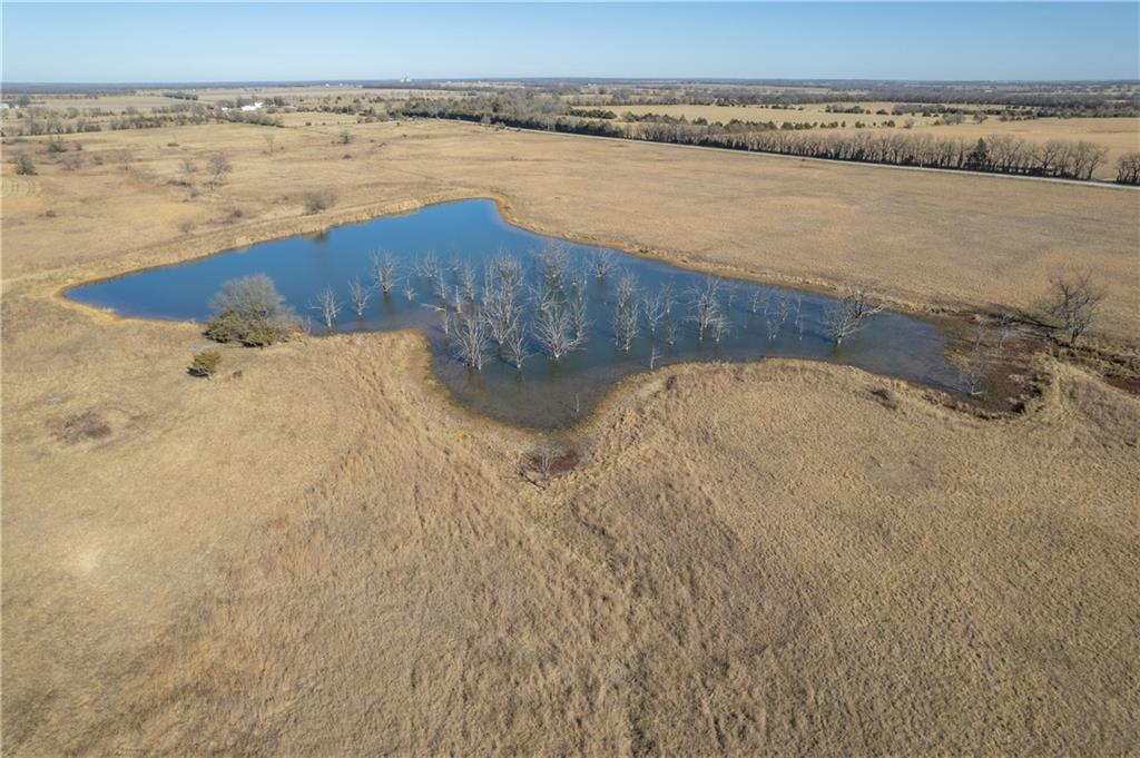 Queens Road Bartlett, KS 67332 - Photo 3 of 16