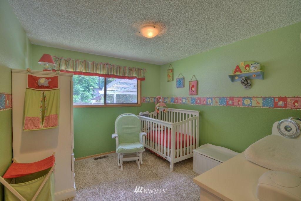 14218 149th Place Southeast Renton, WA 98059 - Photo 12 of 15