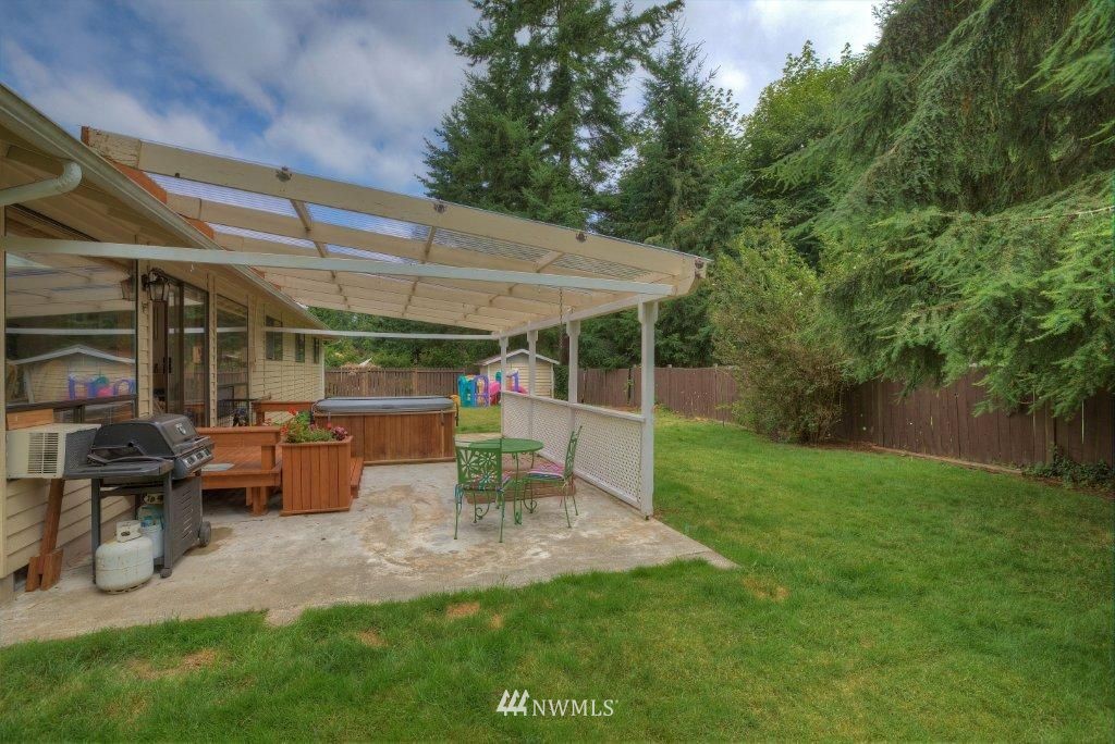 14218 149th Place Southeast Renton, WA 98059 - Photo 15 of 15