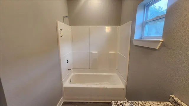 $299,000 | 1601 Al Ortolani Way, Pittsburg, KS 66762