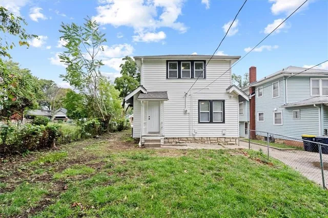 $199,000 | 2241 East 68th Street, Kansas City, MO 64132