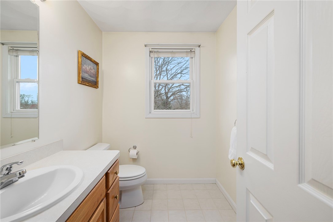 75 MacBeth Street Cranston, RI 02920 - Photo 24 of 45 Full bath second floor