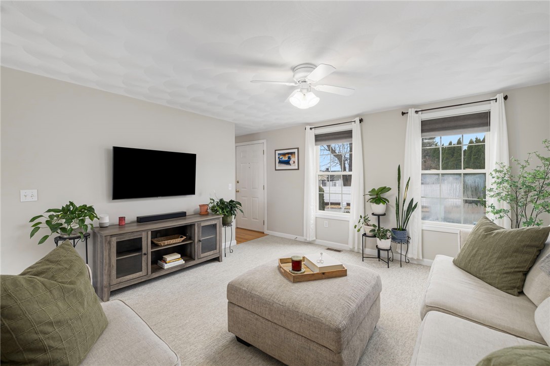 75 MacBeth Street Cranston, RI 02920 - Photo 5 of 45