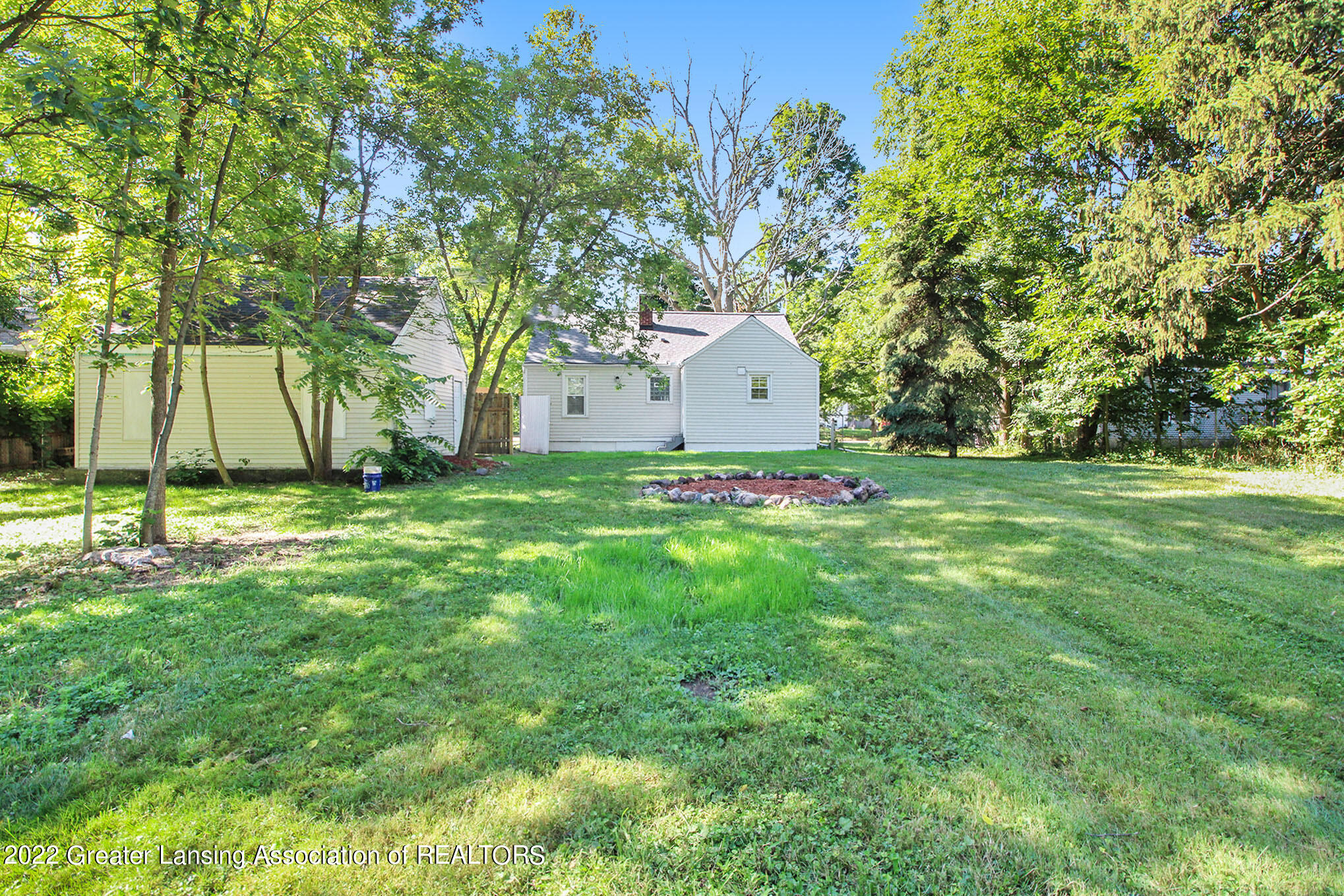 936 Pierce Road Lansing, MI 48910 - Photo 18 of 21 18