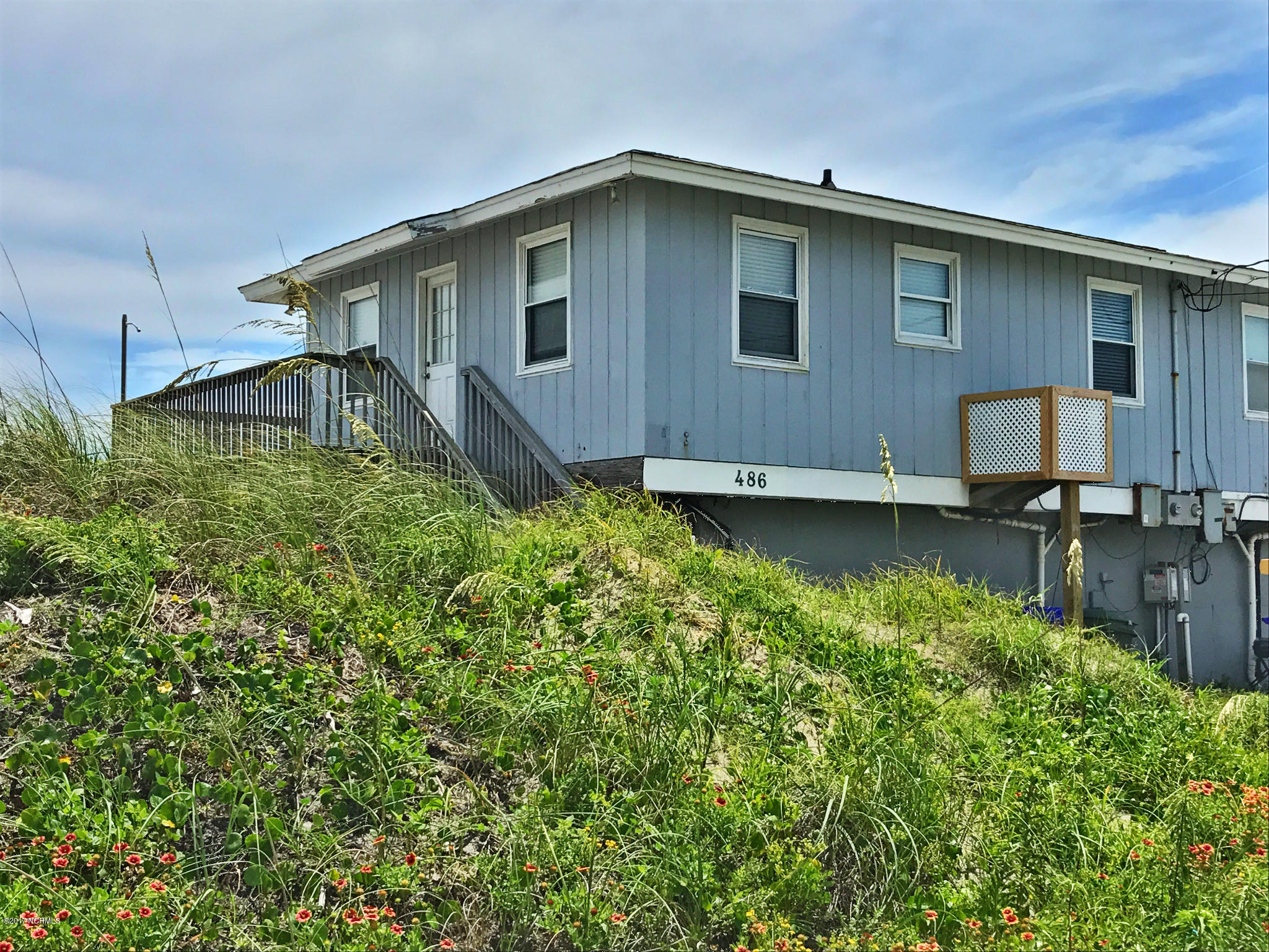 486 Topsail Road North Topsail Beach, NC 28460 - Photo 4 of 14 IMG_4316