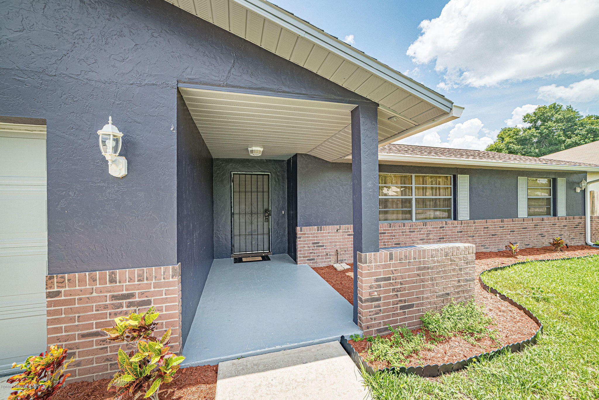 449 Lisa Road Northeast Palm Bay, FL 32907 - Photo 3 of 29 449 Lisa Rd