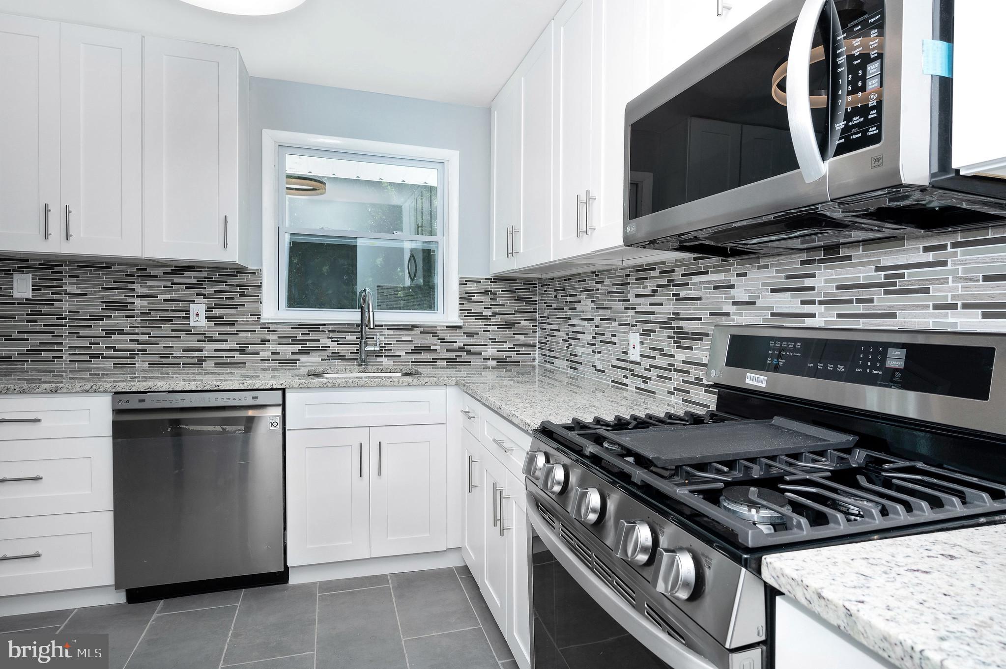 42 Lumar Road Trenton, NJ 08648 - Photo 13 of 30