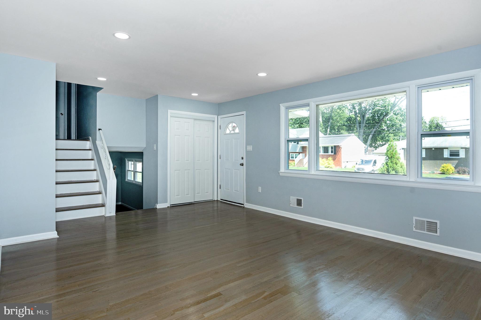 42 Lumar Road Trenton, NJ 08648 - Photo 5 of 30