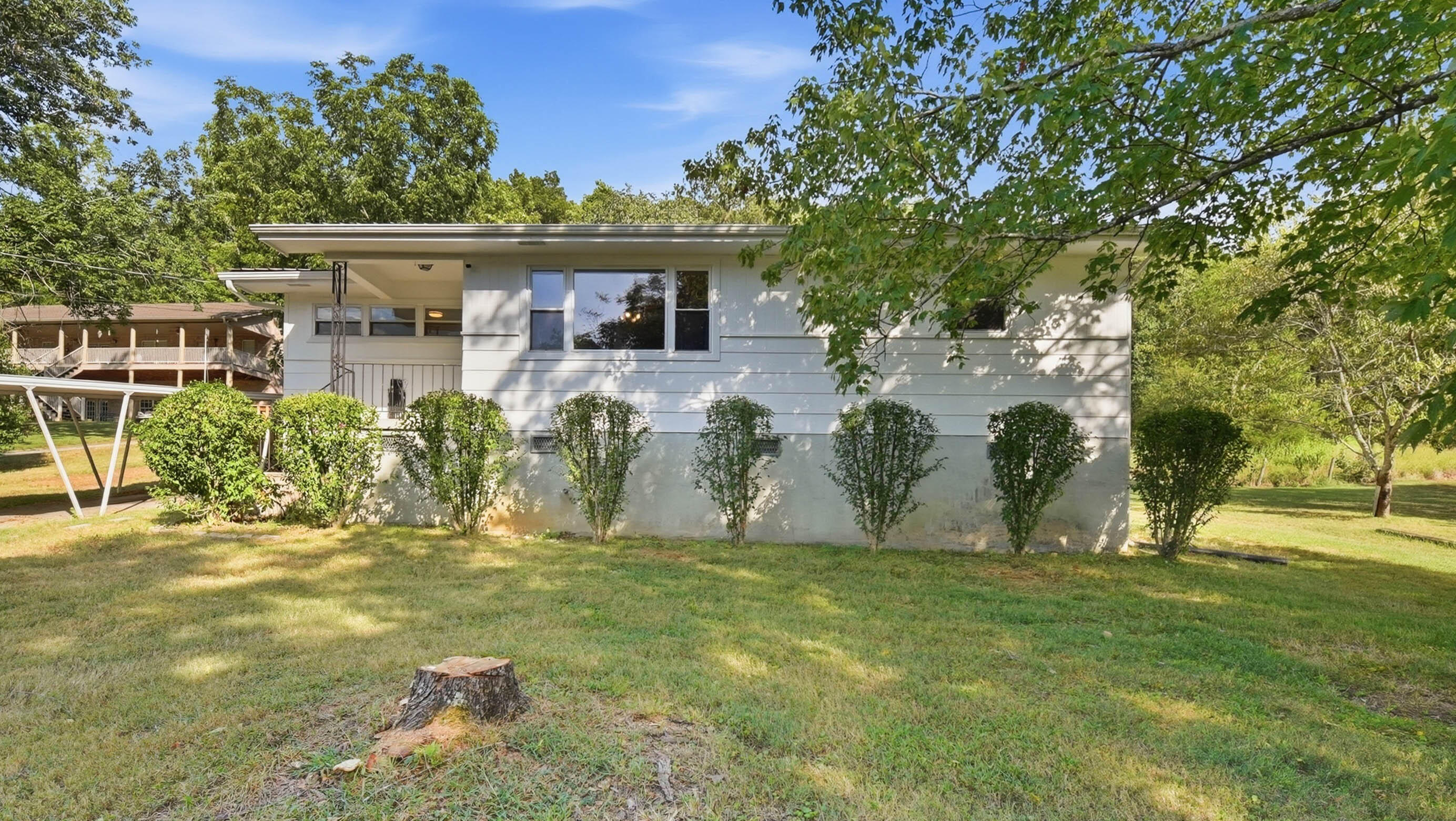 1216 Browns Ferry Road Chattanooga, TN 37419 - Photo 1 of 29 1216 browns ferry rd-1