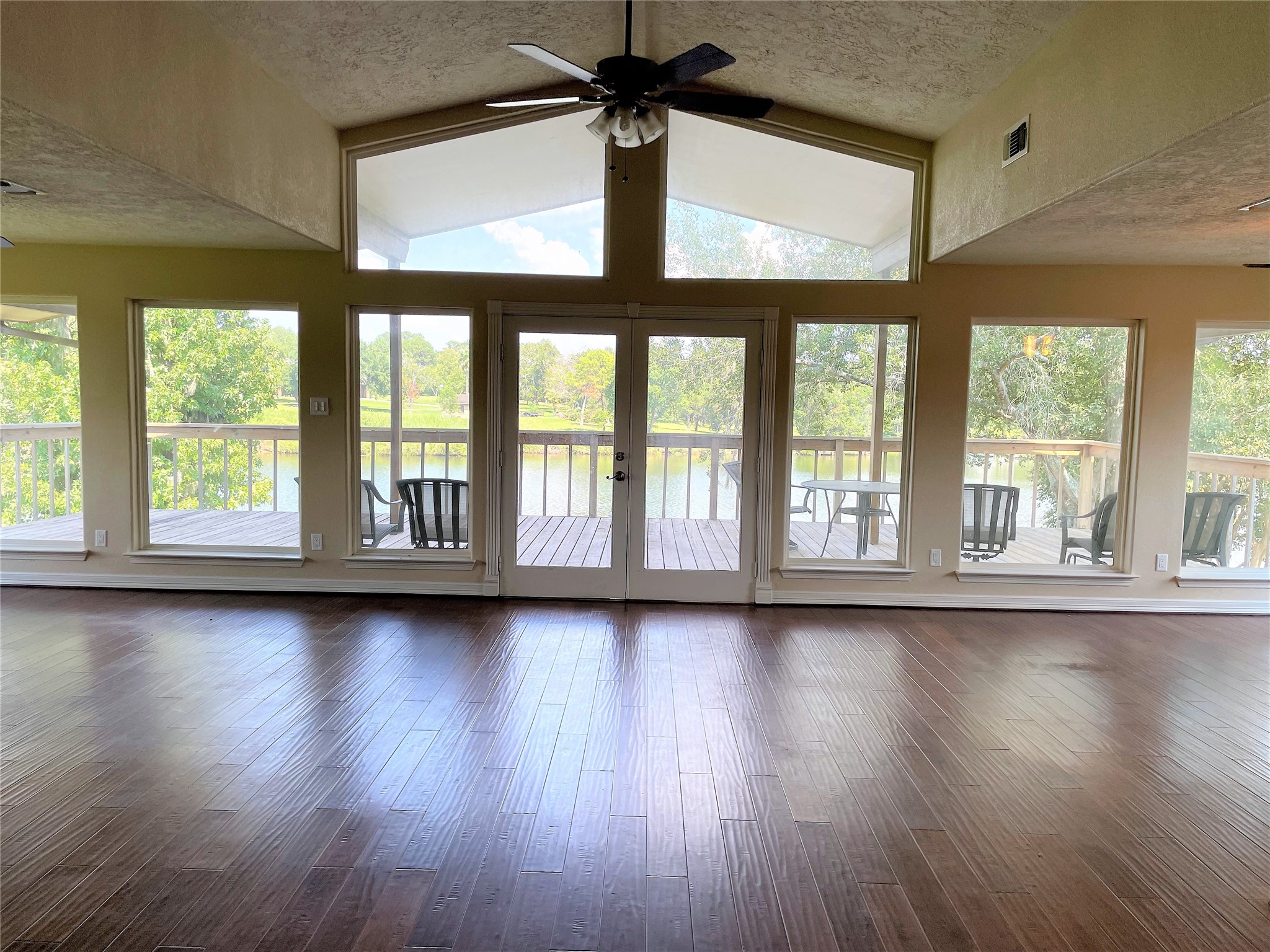 20527 Rio Villa Drive Houston, TX 77049 - Photo 2 of 12 Family Room