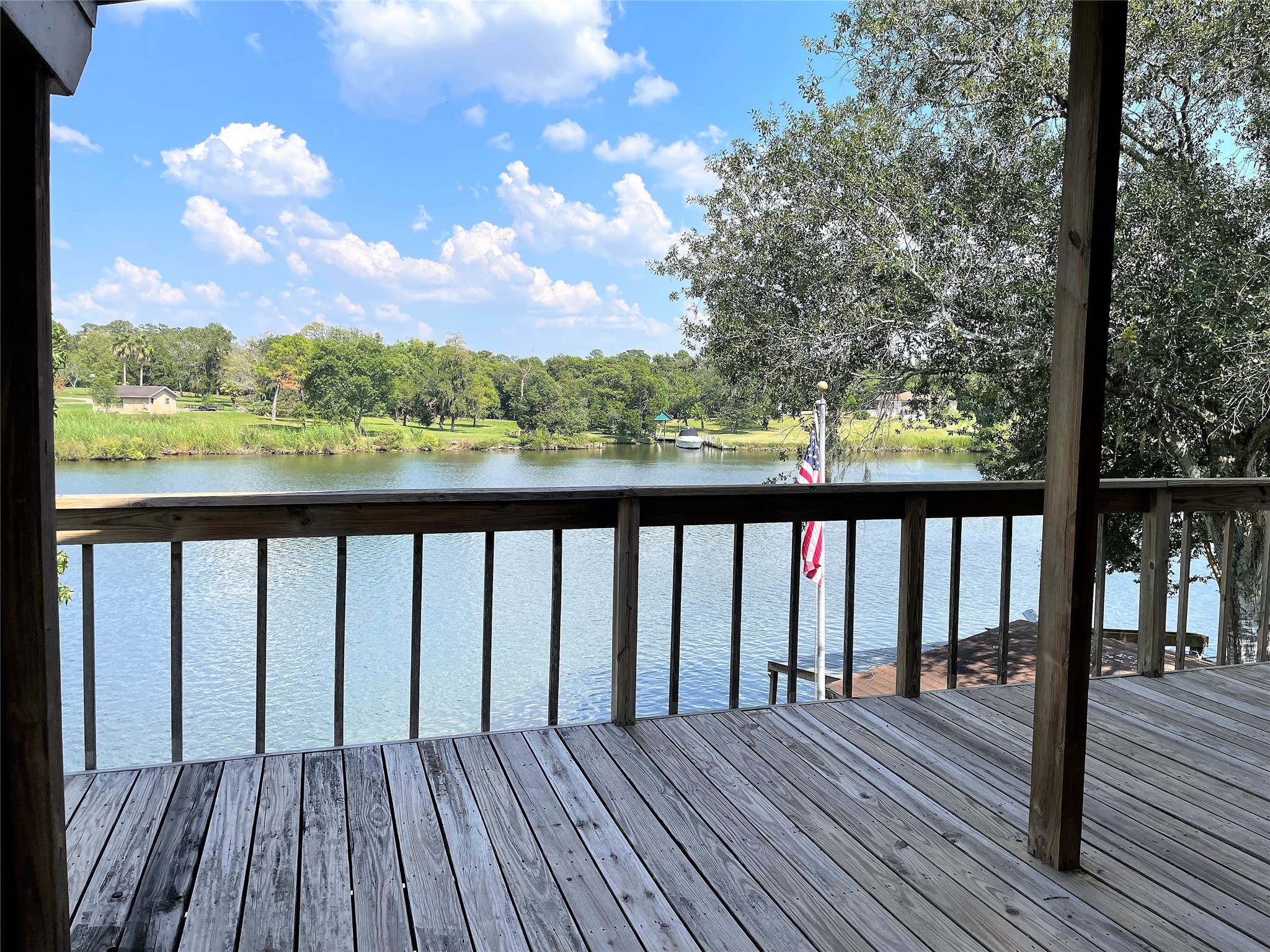 20527 Rio Villa Drive Houston, TX 77049 - Photo 5 of 18 a view of wooden deck