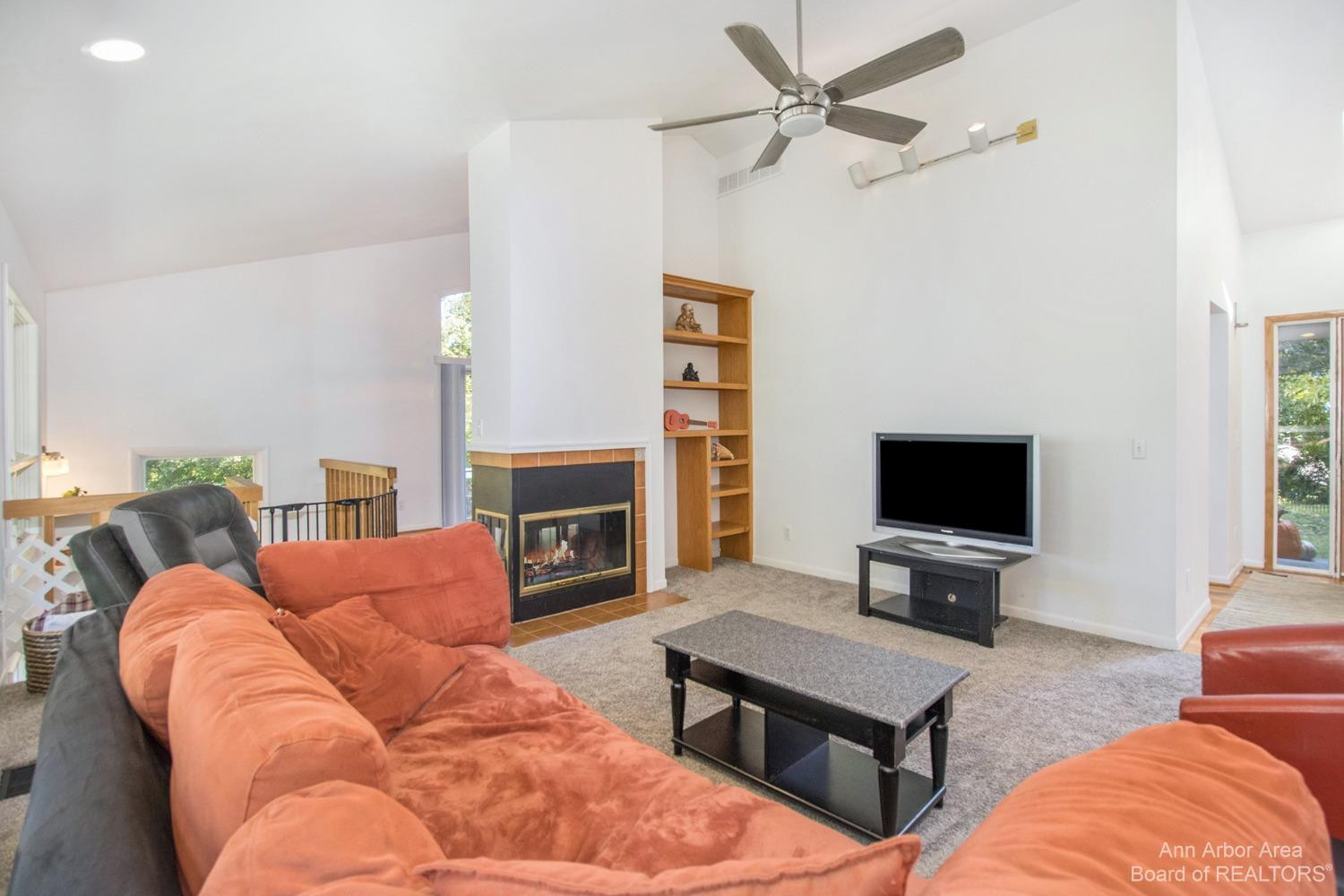 17485 Waterloo Road Chelsea, MI 48118 - Photo 4 of 40 Photo 4