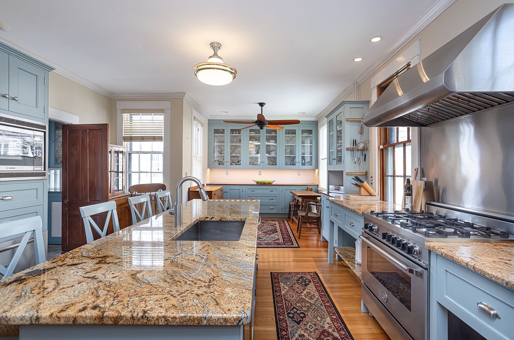 10 Bull Street Newport, RI 02840 - Photo 11 of 50