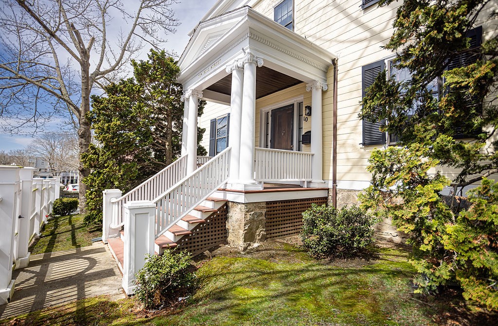 10 Bull Street Newport, RI 02840 - Photo 3 of 50