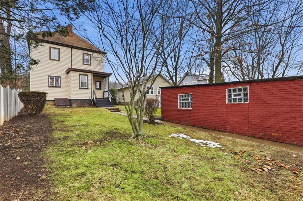 218 10th Street Aspinwall, PA 15215 - Photo 38 of 49 a view of a house with a yard