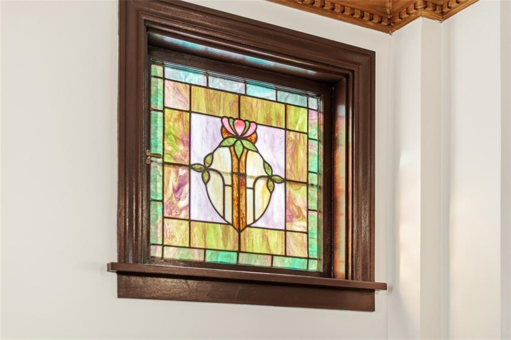 218 10th Street Aspinwall, PA 15215 - Photo 9 of 49 a view of a window