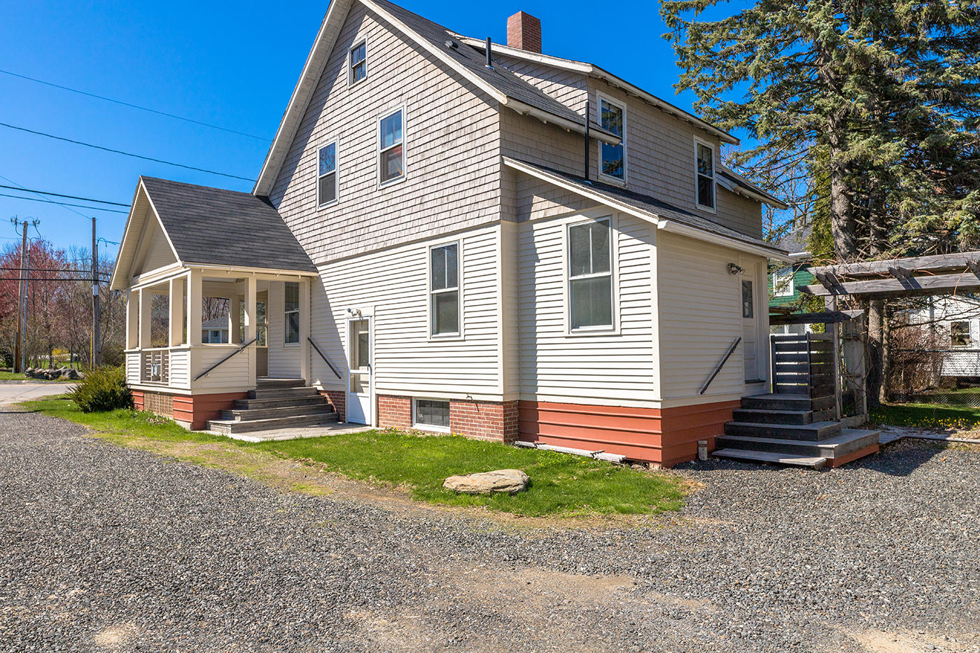 26 Union Street Camden, ME 04843 - Photo 2 of 28 Main house side & back entrance