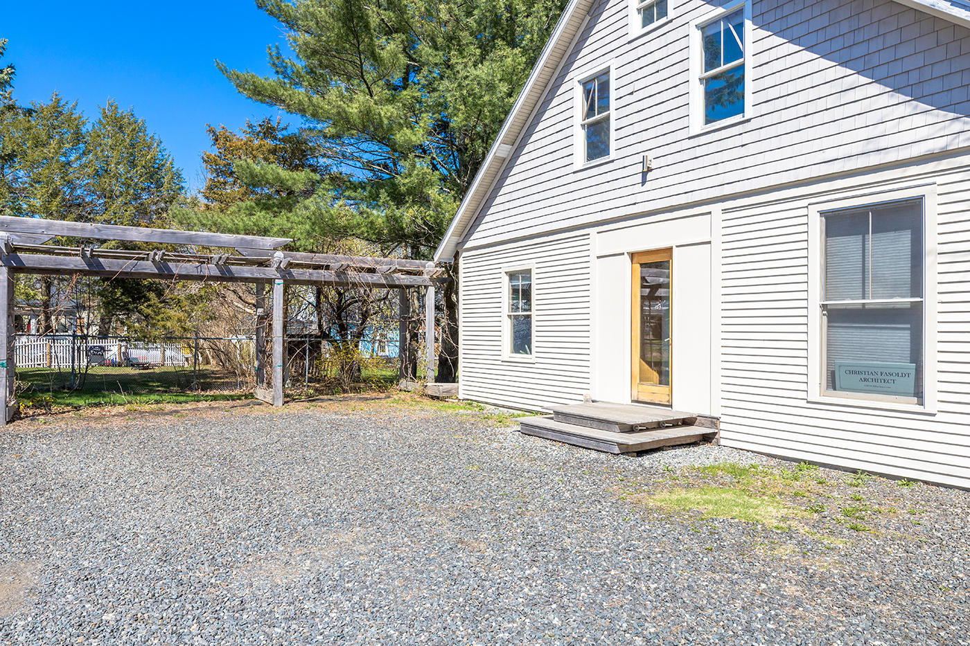 26 Union Street Camden, ME 04843 - Photo 3 of 28 Guest house