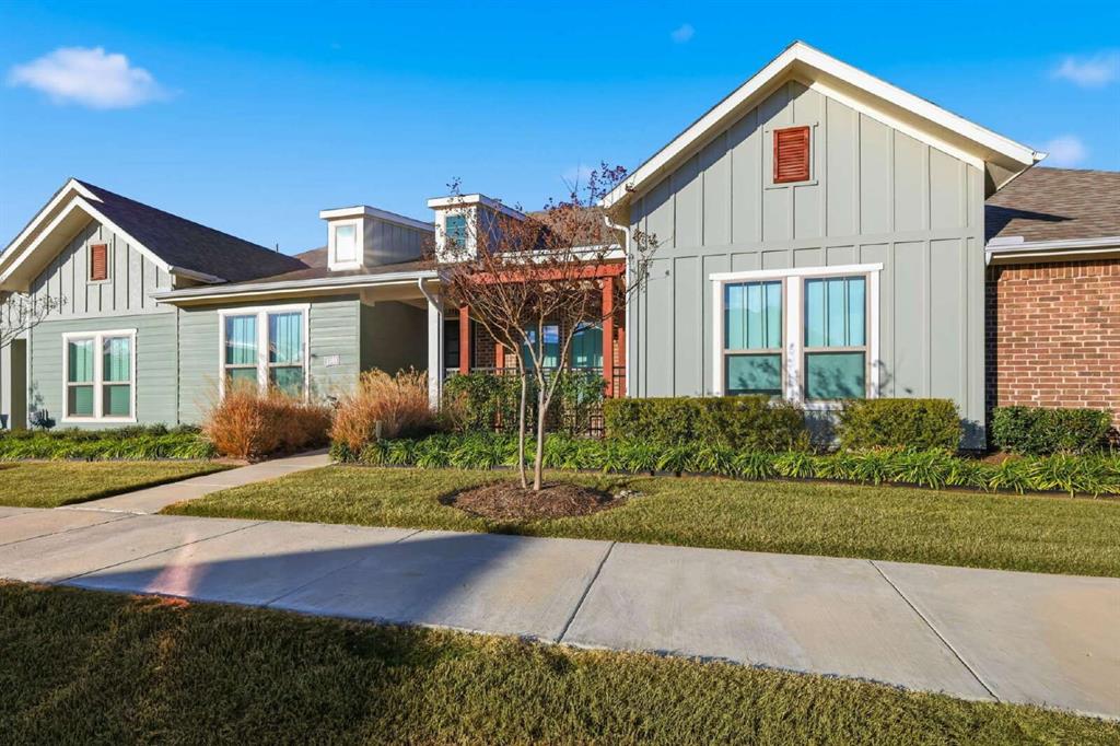 1044 3rd Street Argyle, TX 76226 - Photo 4 of 27
