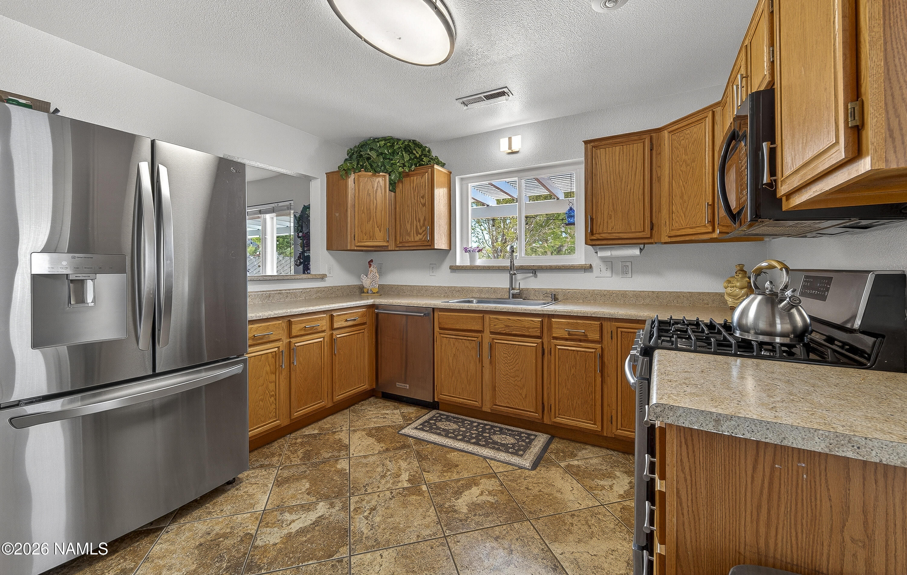 5640 East Atkinson Road Flagstaff, AZ 86004 - Photo 23 of 53 Kitchen