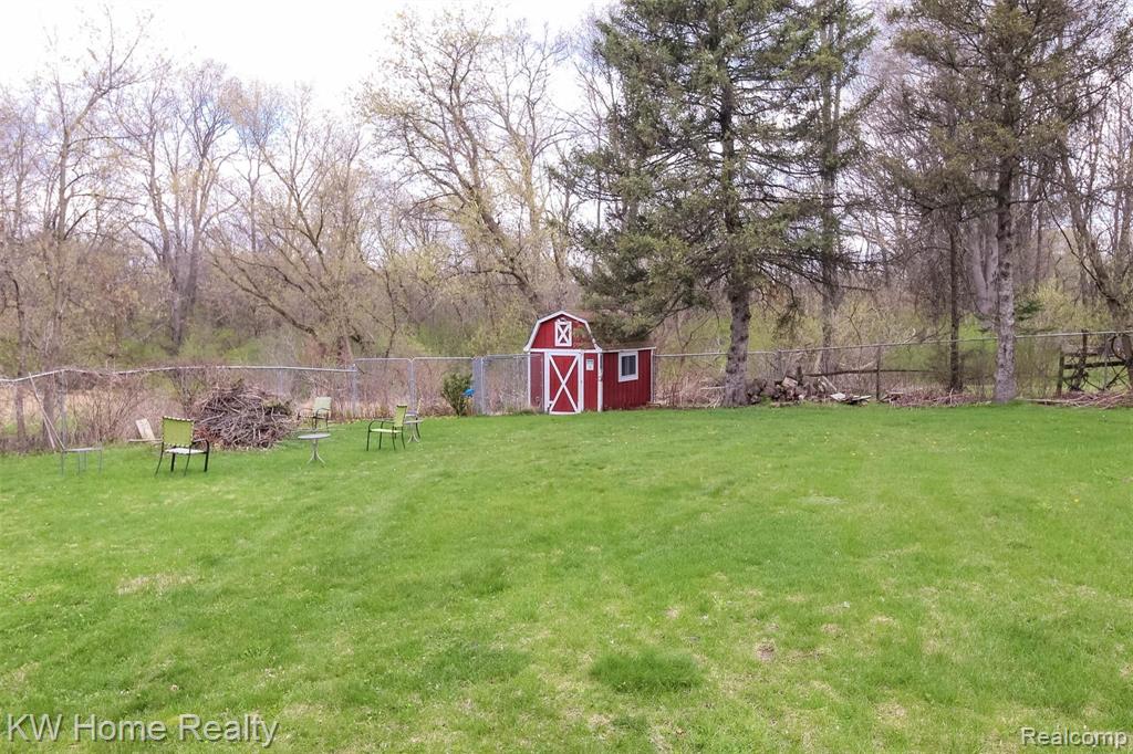 4659 White Lake Road White Lake, MI 48383 - Photo 56 of 62