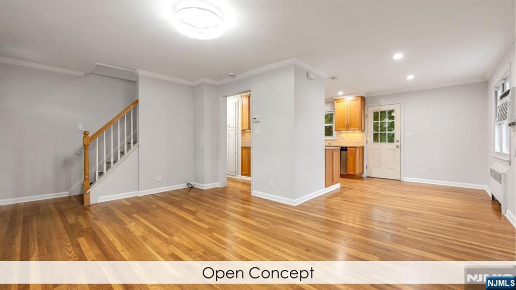 464 Dorchester Road Ridgewood, NJ 07450 - Photo 6 of 23 Gallery Image 6