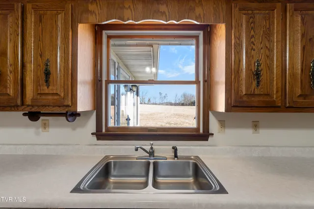 $529,900 | 308 Norton Road, Greeneville, TN 37745