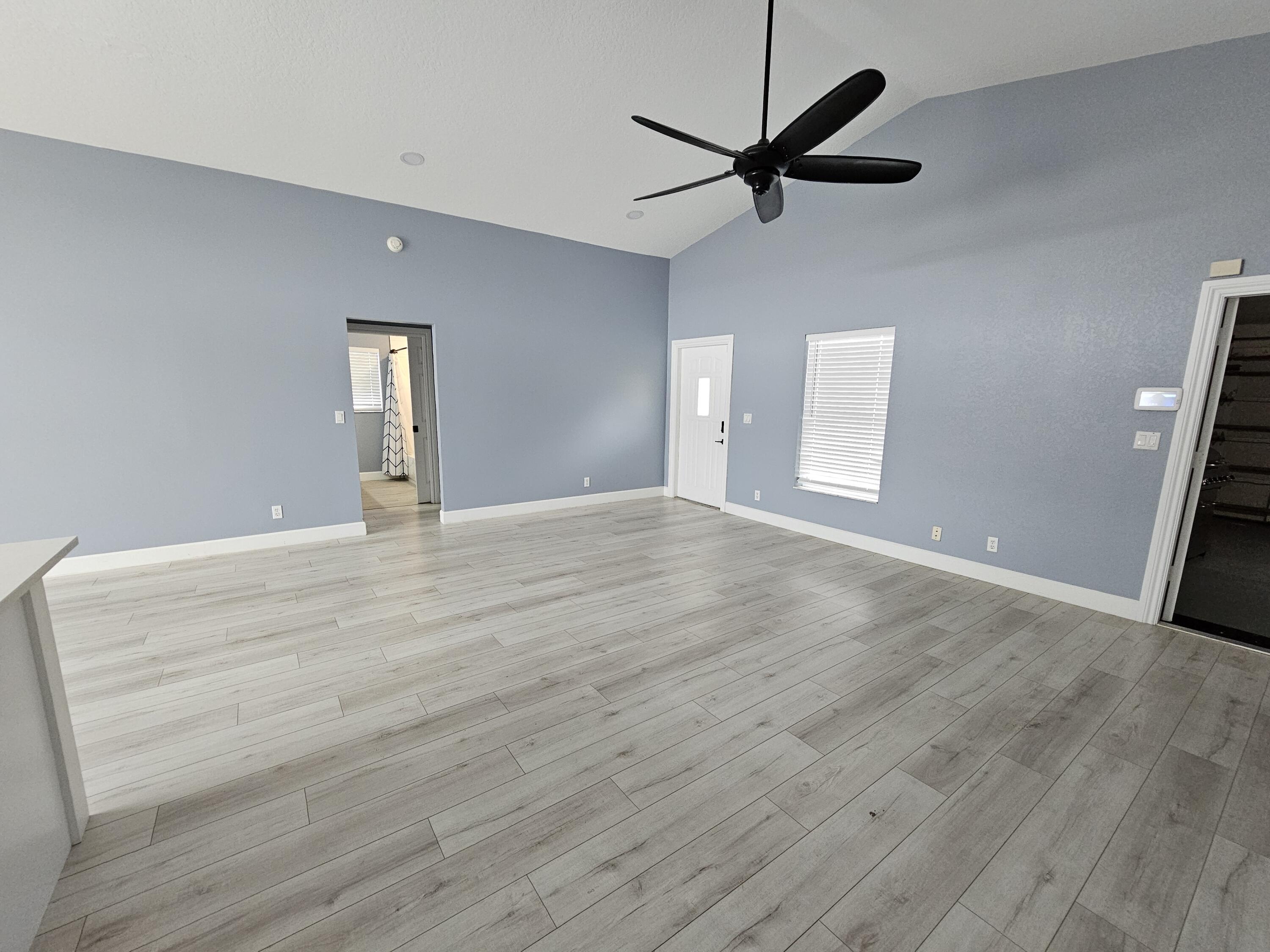 6131 Robinson Street Jupiter, FL 33458 - Photo 5 of 14 20240502040822175295000000-o