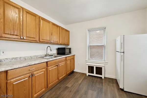 $2,900 | 289 Hilton Avenue, Union, NJ 07088