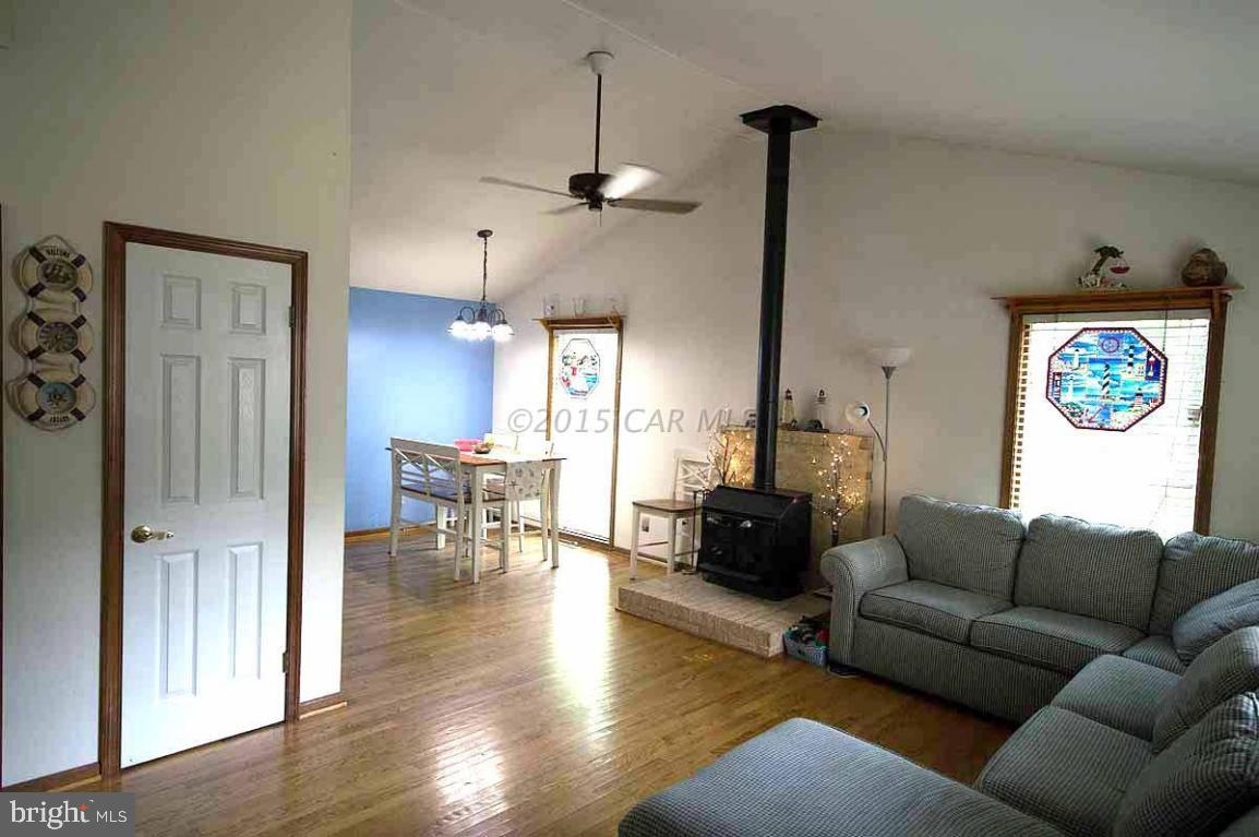 61 Falcon Bridge Road Berlin, MD 21811 - Photo 6 of 34