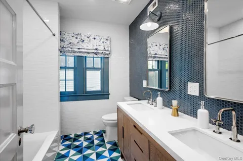 $2,195,000 | 33 Young Avenue, Pelham, NY 10803