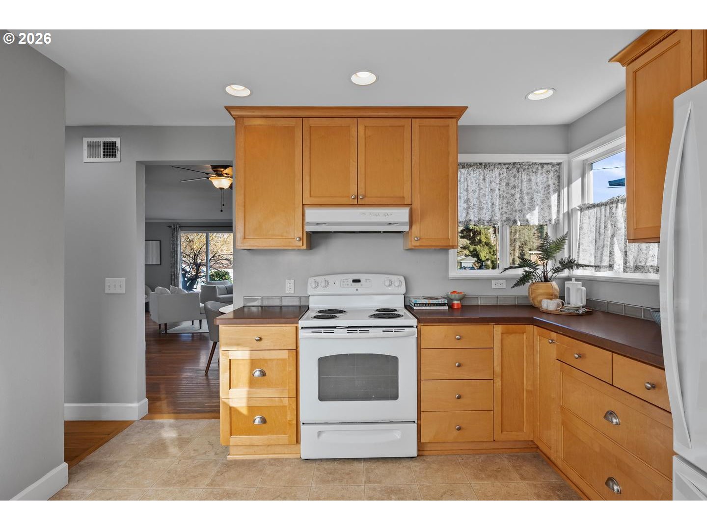 13120 Southwest Rita Drive Beaverton, OR 97005 - Photo 11 of 37 Gallery Image 11