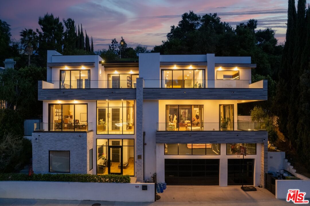3553 Alana Drive Sherman Oaks, CA 91403 - Photo 35 of 35 front view of house