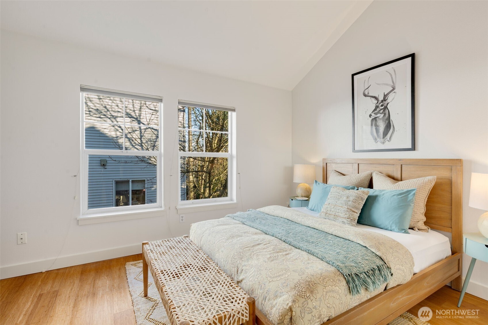 206 24th Avenue East Seattle, WA 98112 - Photo 15 of 29