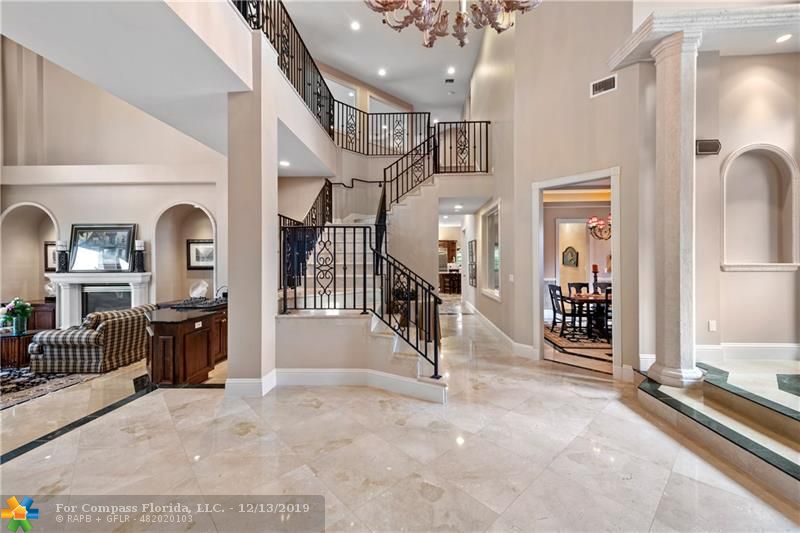 3845 Windmill Lakes Road Weston, FL 33332 - Photo 12 of 89