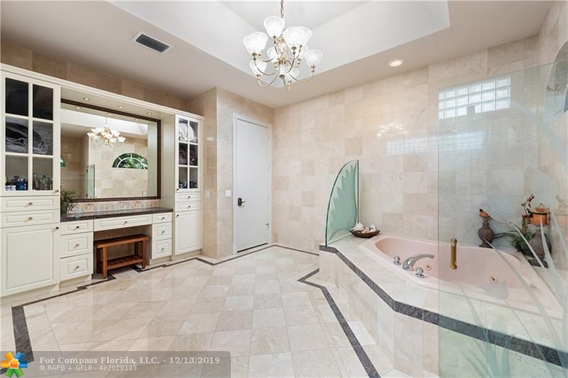 3845 Windmill Lakes Road Weston, FL 33332 - Photo 29 of 89