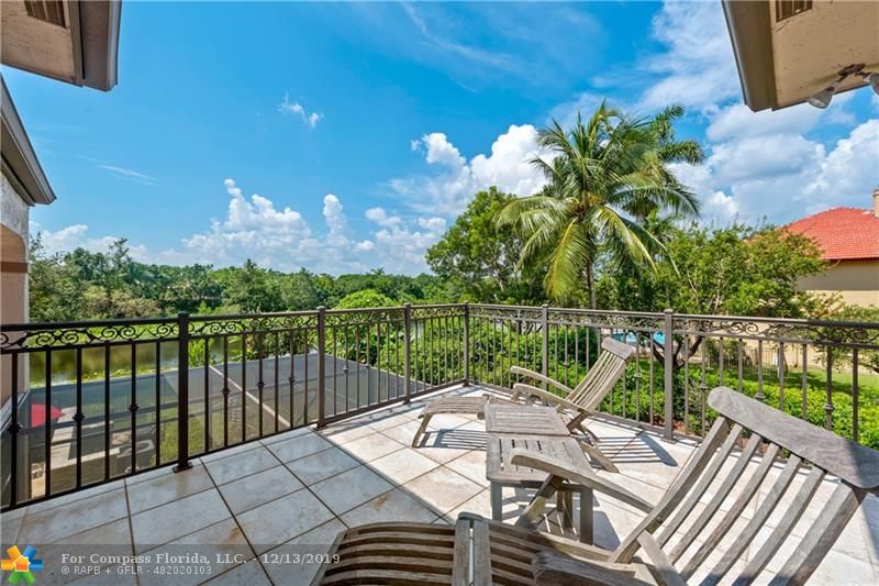 3845 Windmill Lakes Road Weston, FL 33332 - Photo 34 of 89