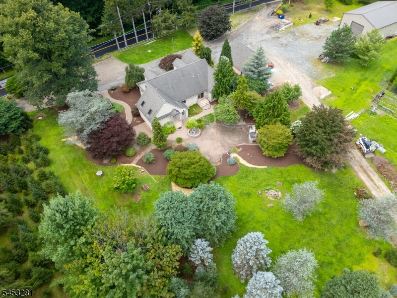 312 Naughright Road Long Valley, NJ 07853 - Photo 3 of 49 Gallery Image 3
