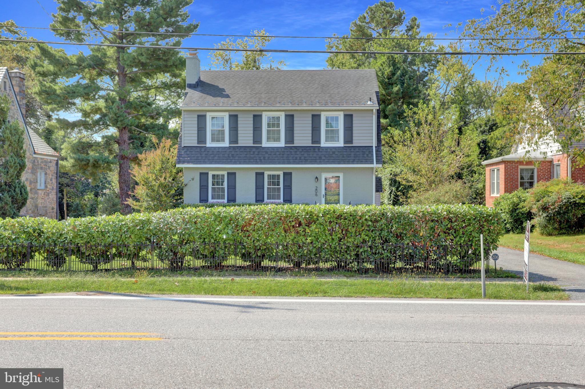 206 South Rolling Road Catonsville, MD 21228 - Photo 2 of 51