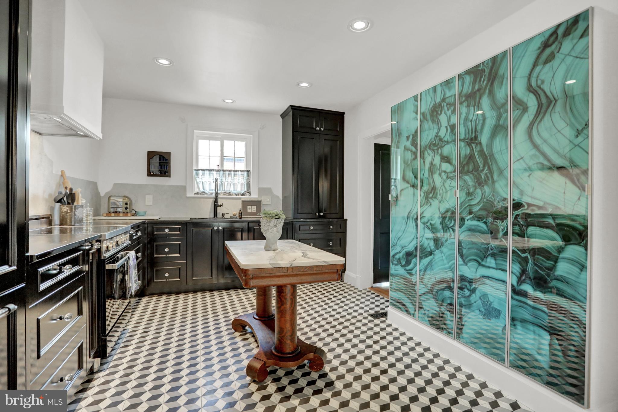 206 South Rolling Road Catonsville, MD 21228 - Photo 21 of 51