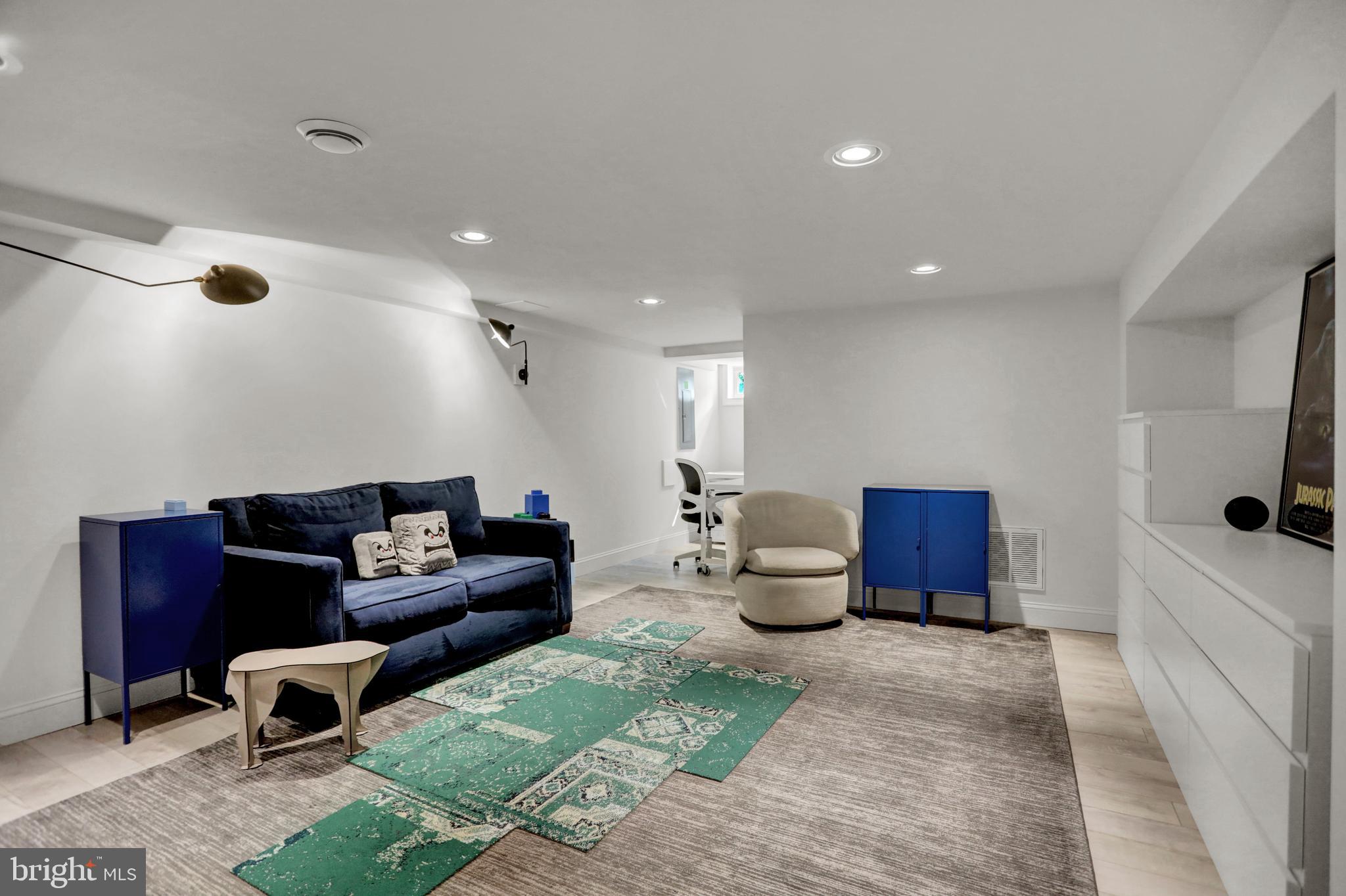 206 South Rolling Road Catonsville, MD 21228 - Photo 30 of 51