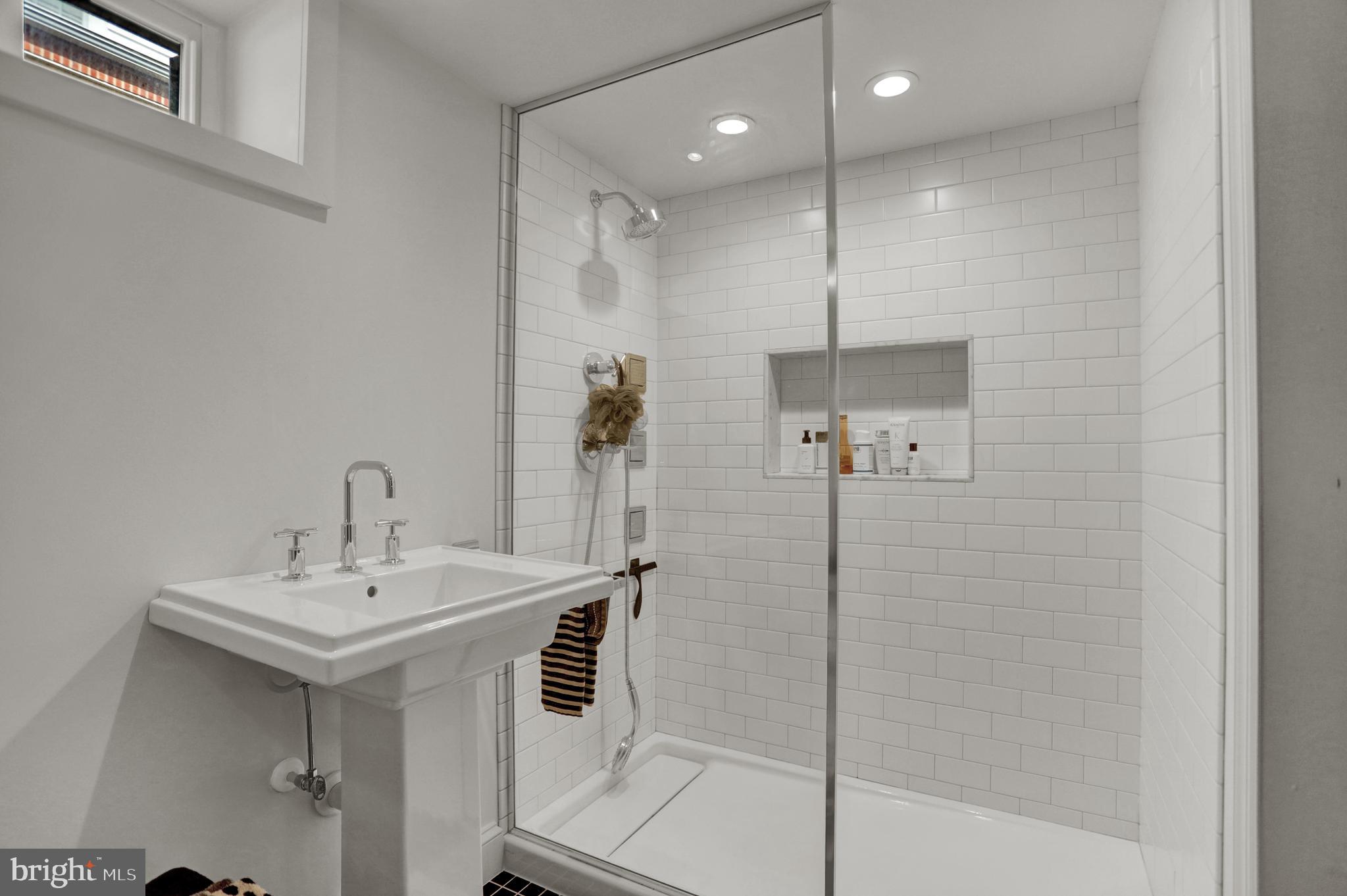 206 South Rolling Road Catonsville, MD 21228 - Photo 34 of 51