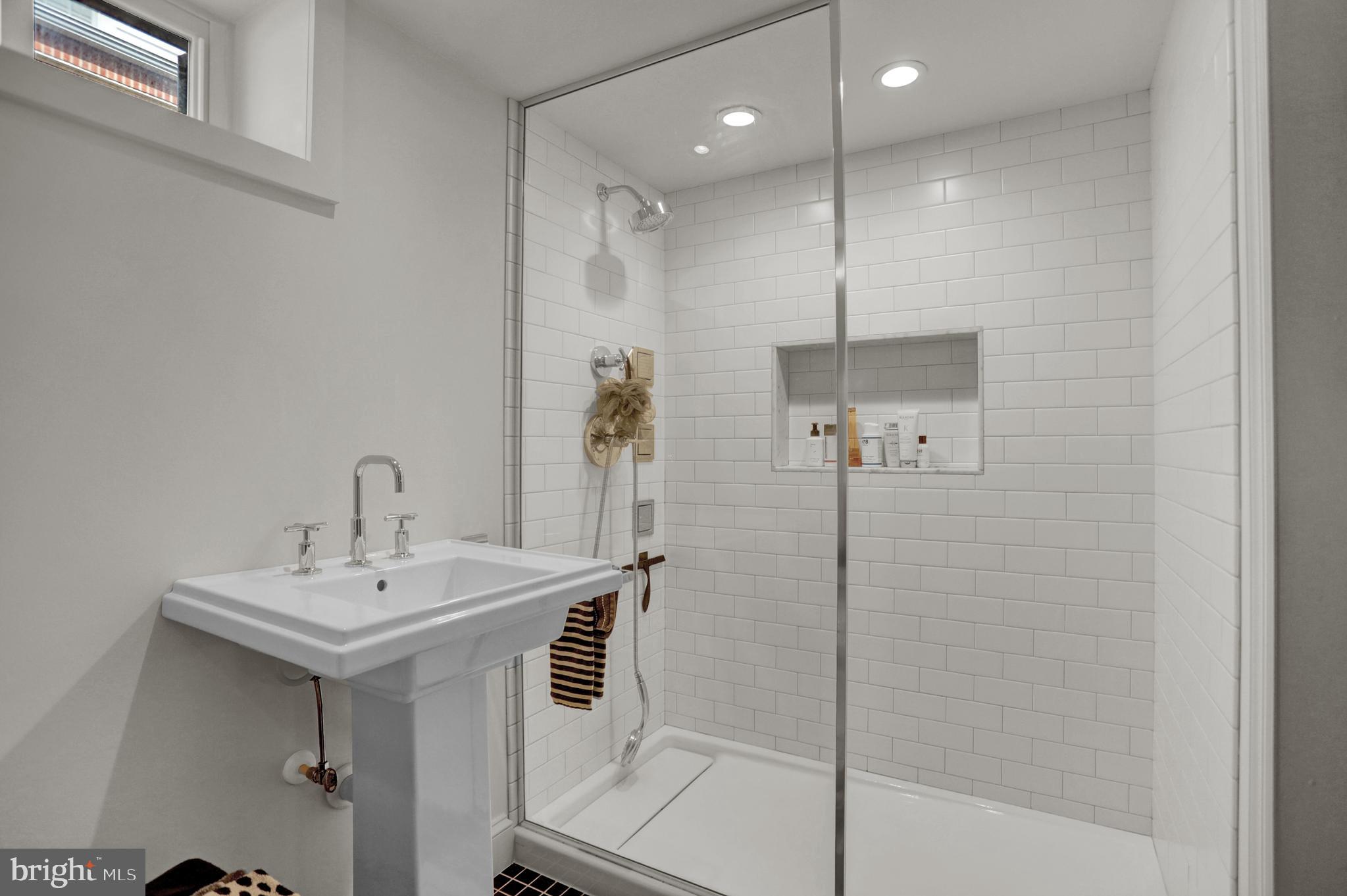 206 South Rolling Road Catonsville, MD 21228 - Photo 35 of 51