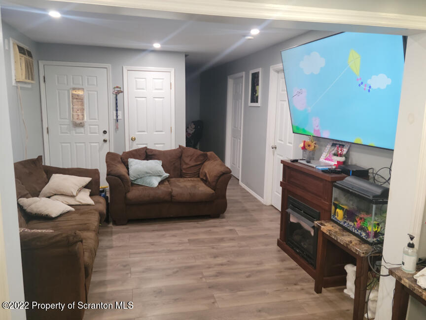 315 South Sherman Avenue Scranton, PA 18504 - Photo 9 of 21 Gallery Image 9