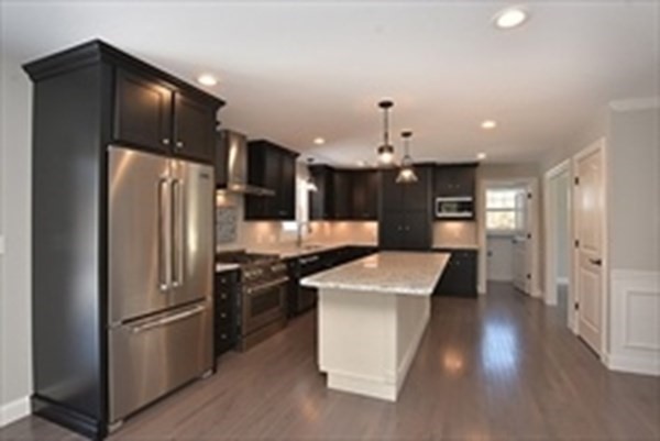 26 Webb Brook Road Billerica, MA 01821 - Photo 2 of 14 Gallery Image 2