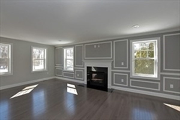 26 Webb Brook Road Billerica, MA 01821 - Photo 4 of 14 Gallery Image 4