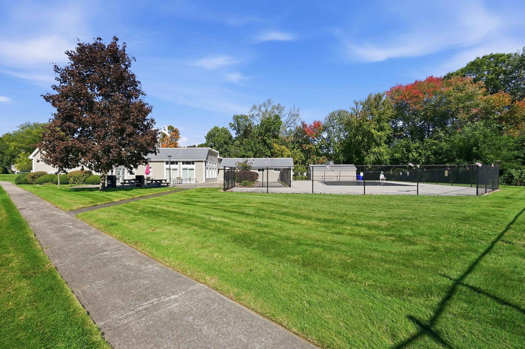 91 Nassau Drive, Unit 91 Springfield, MA 01129 - Photo 34 of 37 Gallery Image 34